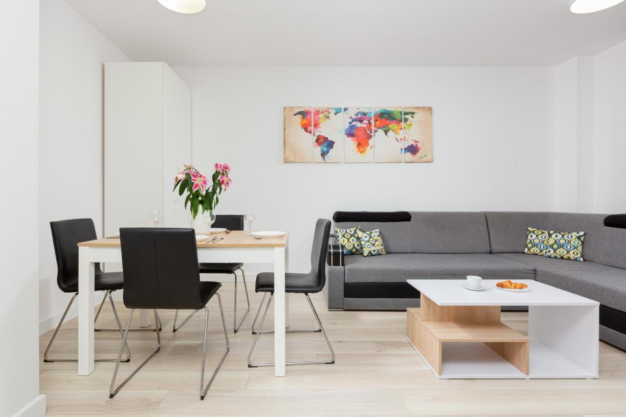 City Center Apartments Hoza By Noclegi Renters Warschau Exterior foto